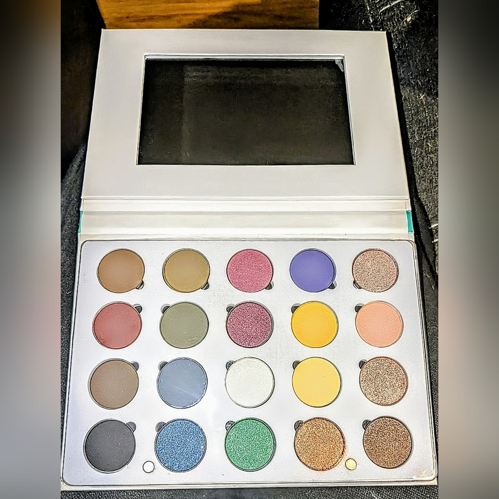 OFRA COSMETICS Pro Palette - Eyeshadow - Picture 6 of 12